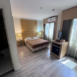 Apartamento Charmoso Flat Em Frente Ao Aeroporto De Congonhas, São Paulo